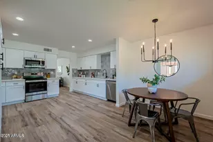 4946 E Lake Point Cir, Phoenix, AZ 85044 - Photo 1