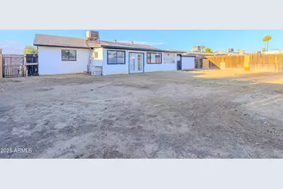 7139 W Wilshire Drive, Phoenix, AZ 85035 - Photo 5