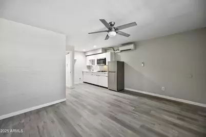 3025 N 32nd Street #21, Phoenix, AZ 85018 - Photo 5