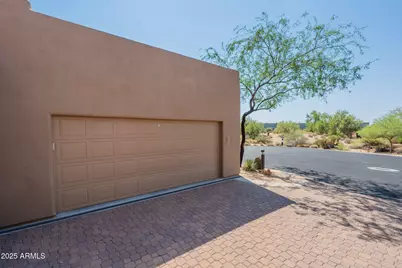 36601 N Mule Train Road #B19, Carefree, AZ 85377 - Photo 7