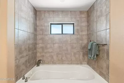 36601 N Mule Train Road #B19, Carefree, AZ 85377 - Photo 25