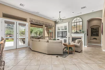 1619 W Moody Trail, Phoenix, AZ 85041 - Photo 9