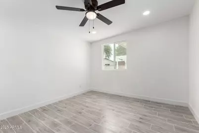 8104 N 45th Avenue, Glendale, AZ 85302 - Photo 25