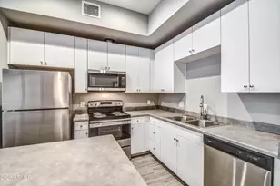 1037 S Farmer Ave, Tempe, AZ 85281 - Photo 7