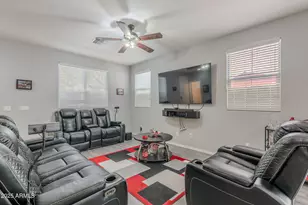 2437 N 73rd Dr, Phoenix, AZ 85035 - Photo 11