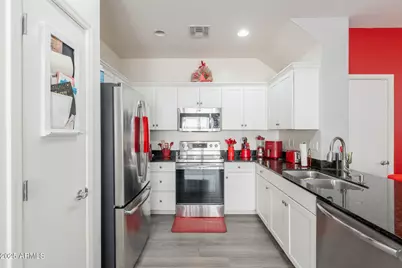 2437 N 73rd Drive, Phoenix, AZ 85035 - Photo 5