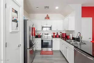 2437 N 73rd Dr, Phoenix, AZ 85035 - Photo 5