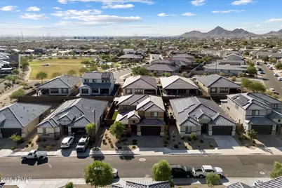 2334 S 245th Drive, Buckeye, AZ 85326 - Photo 33