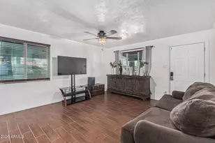 5630 N 30th Dr, Phoenix, AZ 85017 - Photo 9