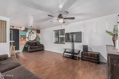 5630 N 30th Drive, Phoenix, AZ 85017 - Photo 7