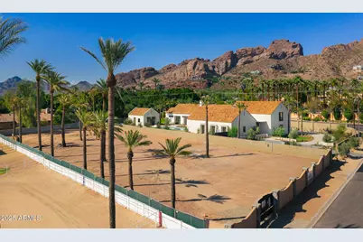 4550 N Rubicon Avenue #1, Phoenix, AZ 85018 - Photo 1