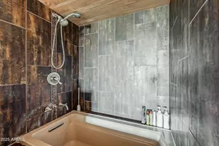 914 E Osborn Rd, Phoenix, AZ 85014 - Photo 11