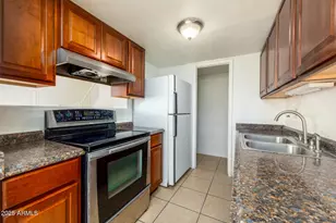 5438 W Lynwood St, Phoenix, AZ 85043 - Photo 7