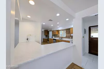 2443 E Earll Drive, Phoenix, AZ 85016 - Photo 1