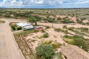 10019 S Honeysuckle Dr, Hereford, AZ 85615 - Photo 21