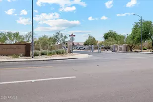 11105 W Ashley Chantil Dr, Surprise, AZ 85378 - Photo 37