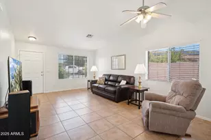 11105 W Ashley Chantil Dr, Surprise, AZ 85378 - Photo 9