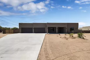 1841 E Lavitt Ln, Phoenix, AZ 85086 - Photo 1