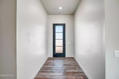 25113 W Lowden Road, Wittmann, AZ 85361 - Photo 3