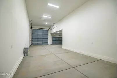 25113 W Lowden Road, Wittmann, AZ 85361 - Photo 33