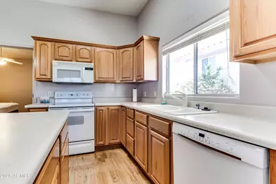 17200 W Bell Road #1425, Surprise, AZ 85374 - Photo 9