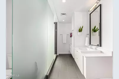 200 W Portland Street #827, Phoenix, AZ 85003 - Photo 23