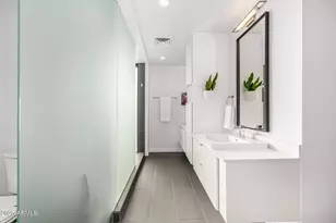 200 W Portland St, Phoenix, AZ 85003 - Photo 23