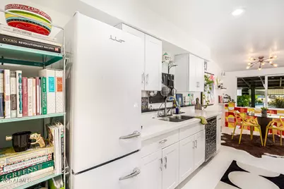 836 S Saranac Avenue, Mesa, AZ 85208 - Photo 13