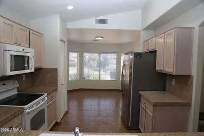 2228 E Aire Libre Avenue, Phoenix, AZ 85022 - Photo 5