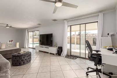 3455 W Gelding Drive, Phoenix, AZ 85053 - Photo 9