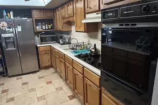 939 W Mercer Ln, Phoenix, AZ 85029 - Photo 9