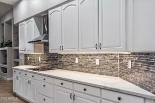 10695 E Caribbean Ln, Scottsdale, AZ 85255 - Photo 17