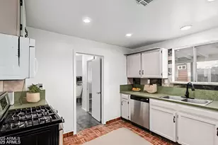 1642 N 38th Ave, Phoenix, AZ 85009 - Photo 9