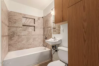 1642 N 38th Avenue, Phoenix, AZ 85009 - Photo 1