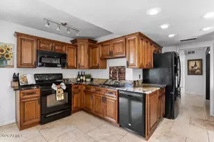 7005 N Barbados Pl, Phoenix, AZ 85021 - Photo 9