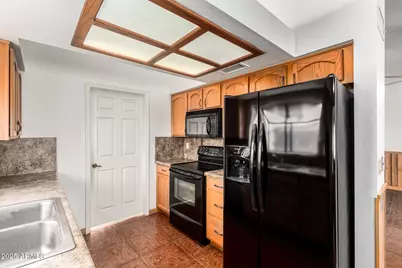 16454 N 61st Avenue, Glendale, AZ 85306 - Photo 11