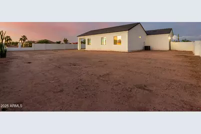 14910 S Country Club Drive, Arizona City, AZ 85123 - Photo 13