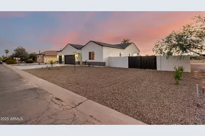 14910 S Country Club Drive, Arizona City, AZ 85123 - Photo 11
