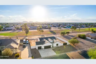 14910 S Country Club Drive, Arizona City, AZ 85123 - Photo 23