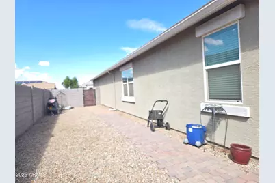 36093 W Madrid Avenue, Maricopa, AZ 85138 - Photo 15