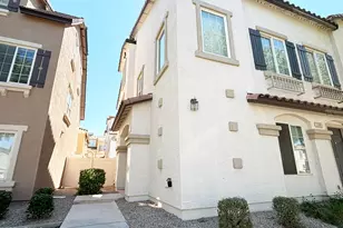 1298 S Owl Dr, Gilbert, AZ 85296 - Photo 1