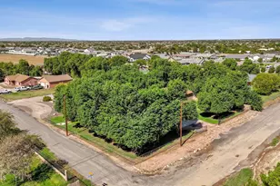 18132 E Bellerive Dr, Queen Creek, AZ 85142 - Photo 73