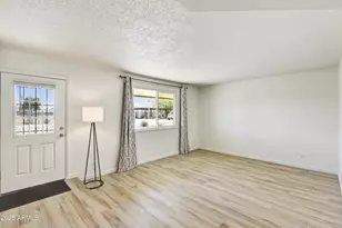 1986 E Palmcroft Dr, Tempe, AZ 85282 - Photo 5