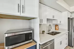 1986 E Palmcroft Dr, Tempe, AZ 85282 - Photo 11