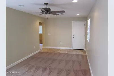 3807 E Devonshire Avenue, Phoenix, AZ 85018 - Photo 17