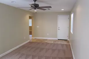 3807 E Devonshire Ave, Phoenix, AZ 85018 - Photo 17