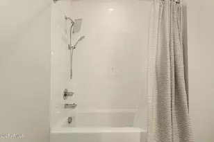 7300 E Earll Dr, Scottsdale, AZ 85251 - Photo 27