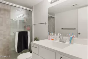 7625 E Camelback Rd, Scottsdale, AZ 85251 - Photo 13