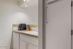 7625 E Camelback Rd, Scottsdale, AZ 85251 - Photo 9