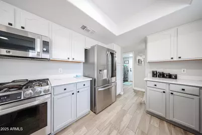 3902 E Rosemonte Drive, Phoenix, AZ 85050 - Photo 15